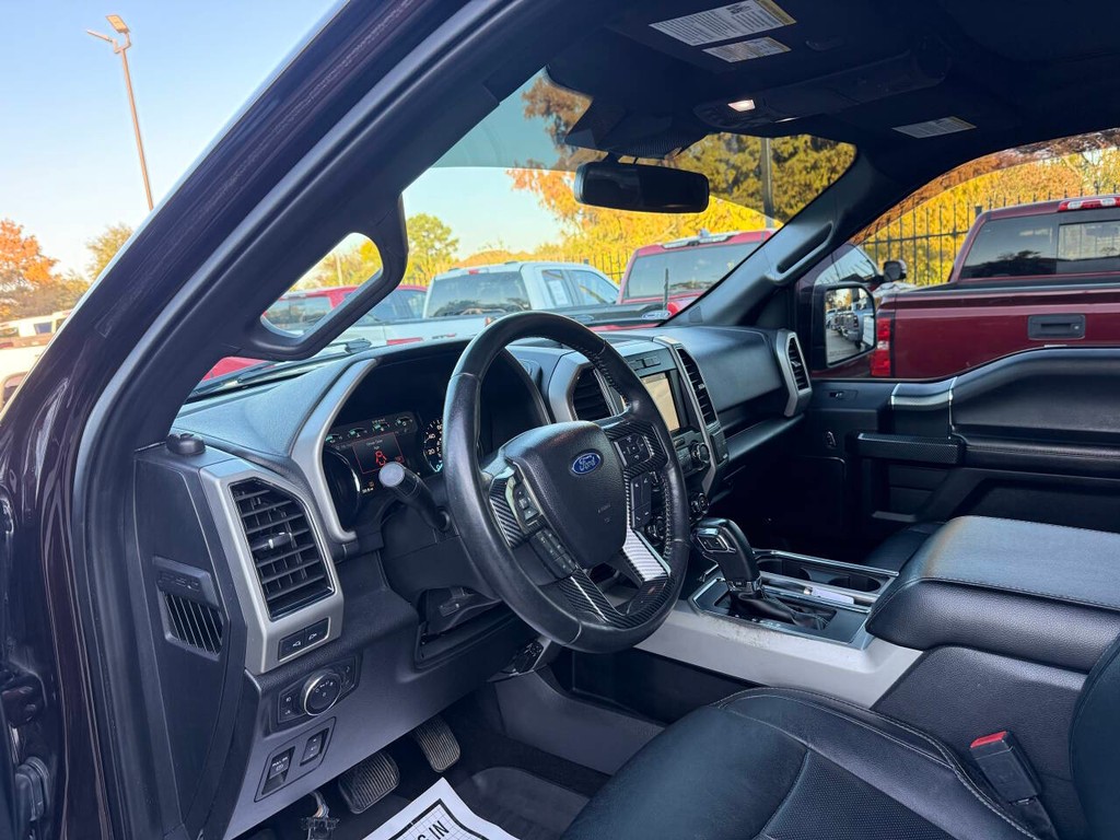 Ford F-150 Vehicle Full-screen Gallery Image 07