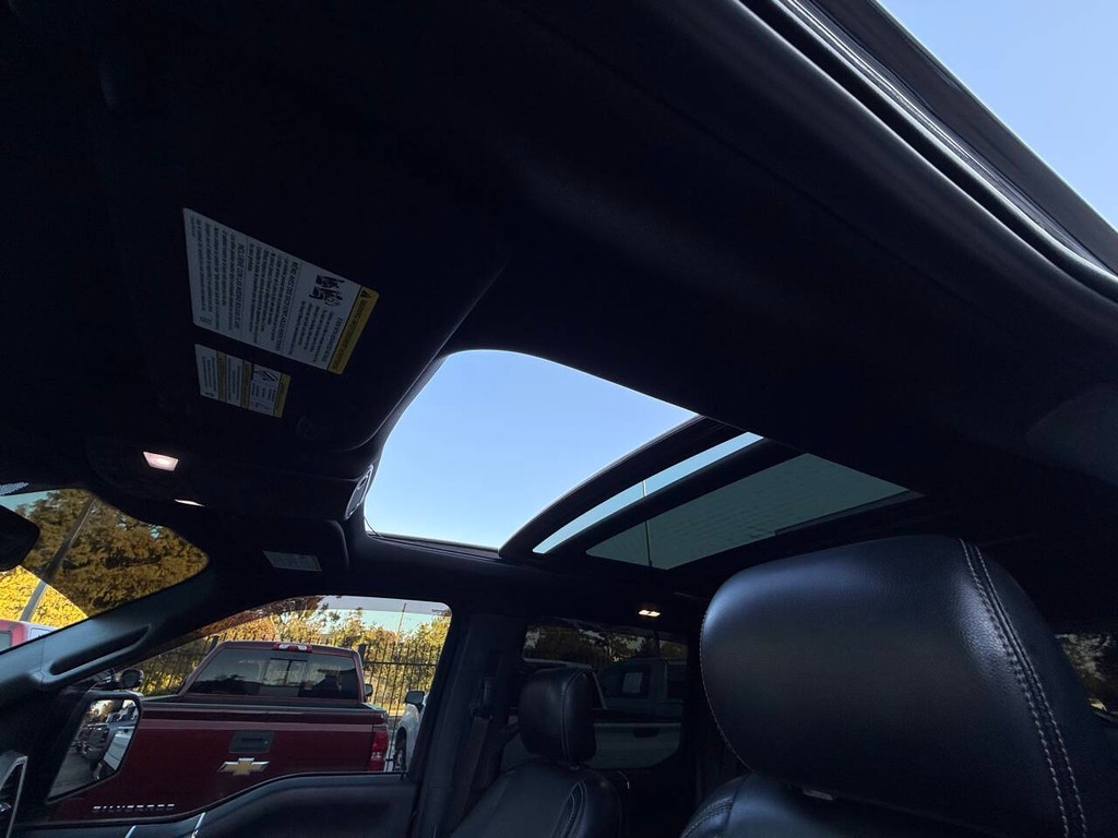 Ford F-150 Vehicle Full-screen Gallery Image 31