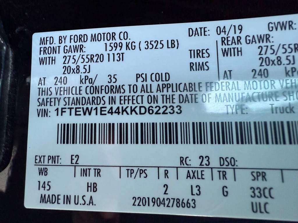 Ford F-150 Vehicle Full-screen Gallery Image 35