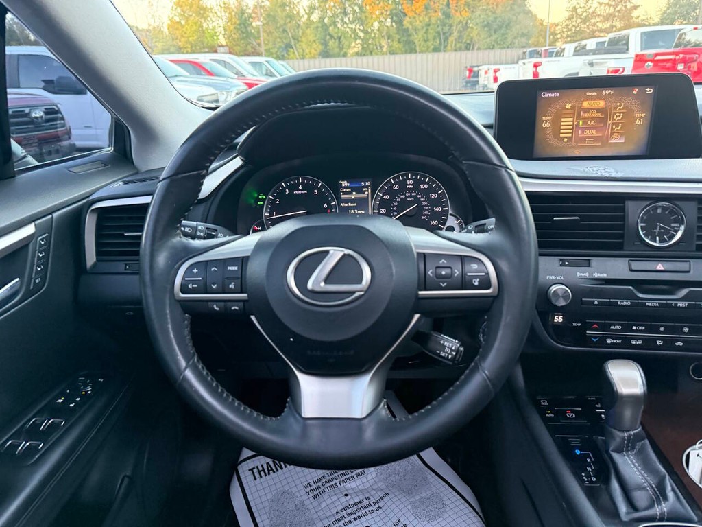 Lexus RX 350 Vehicle Full-screen Gallery Image 22