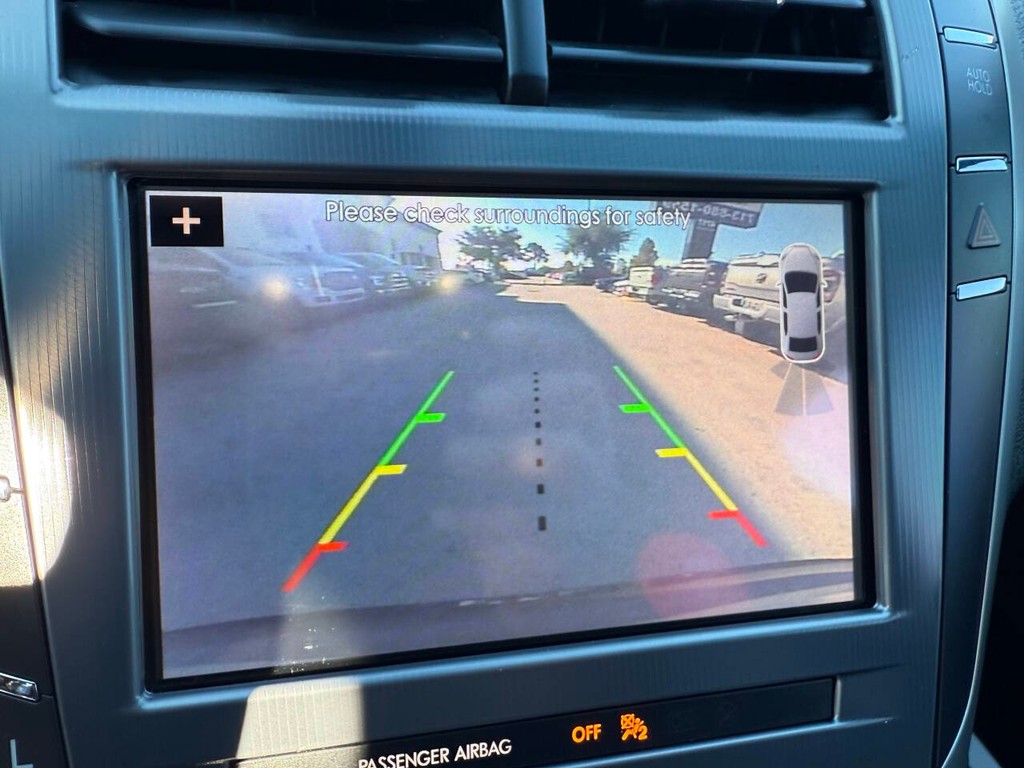 Lincoln MKZ Vehicle Full-screen Gallery Image 26