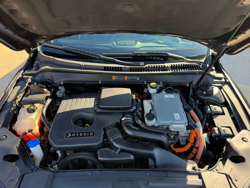 Lincoln MKZ Vehicle Full-screen Gallery Image 34