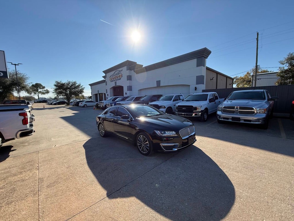 Lincoln MKZ Vehicle Full-screen Gallery Image 43