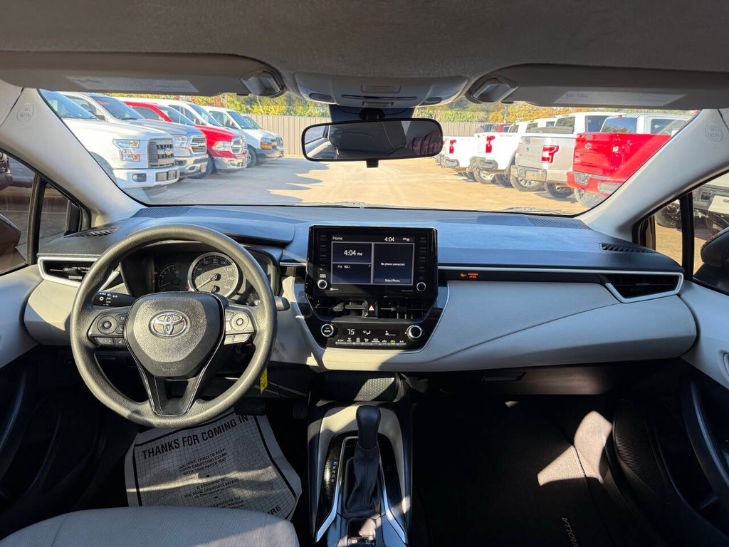 Toyota Corolla Vehicle Full-screen Gallery Image 17