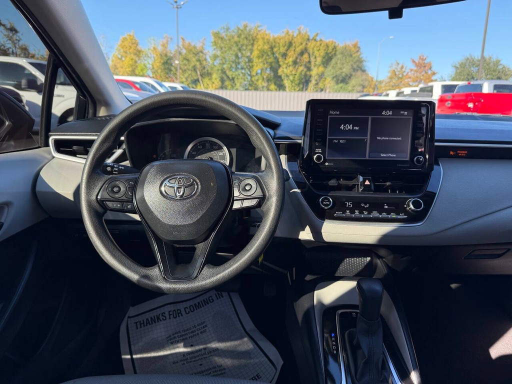 Toyota Corolla Vehicle Full-screen Gallery Image 21