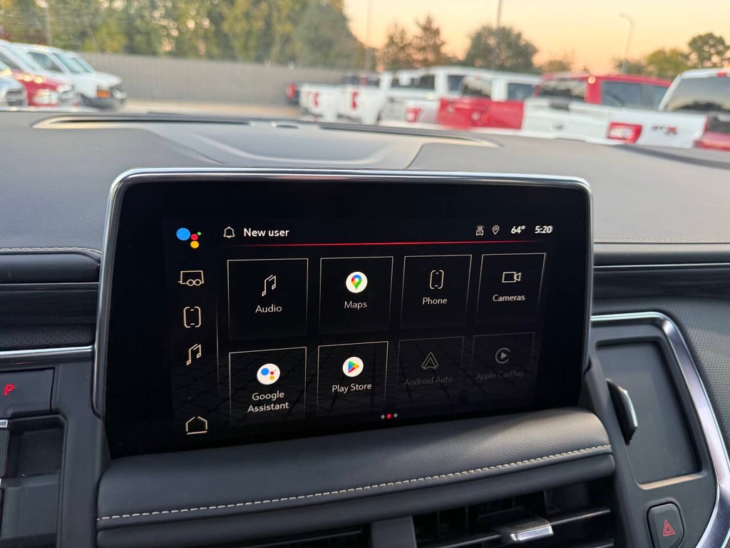 GMC Yukon Vehicle Full-screen Gallery Image 28