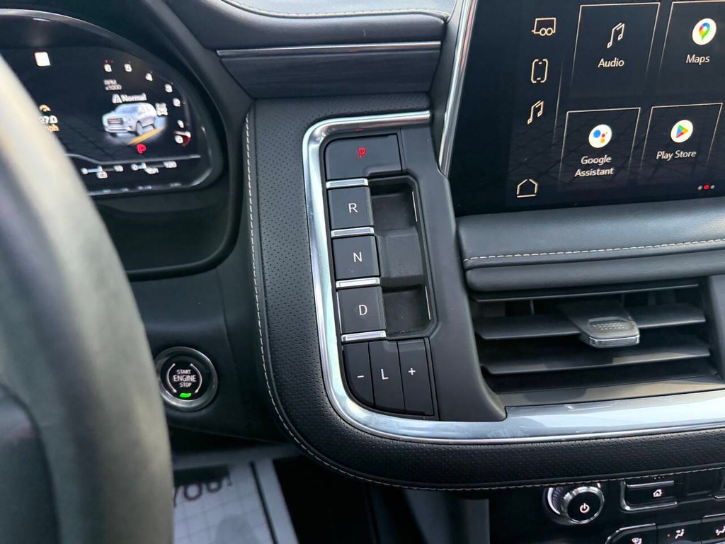 GMC Yukon Vehicle Full-screen Gallery Image 29