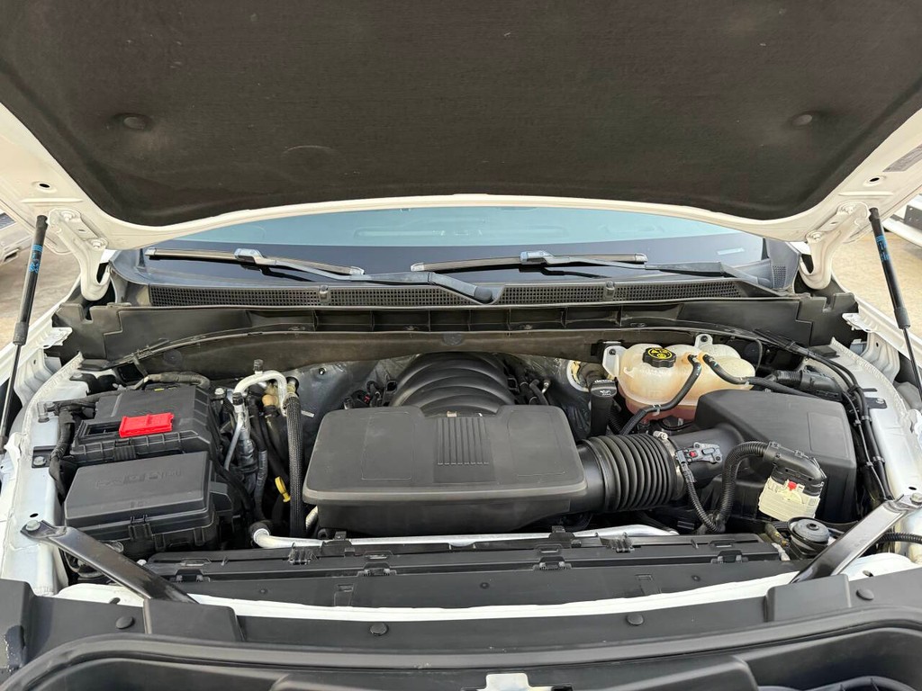 GMC Yukon Vehicle Full-screen Gallery Image 38