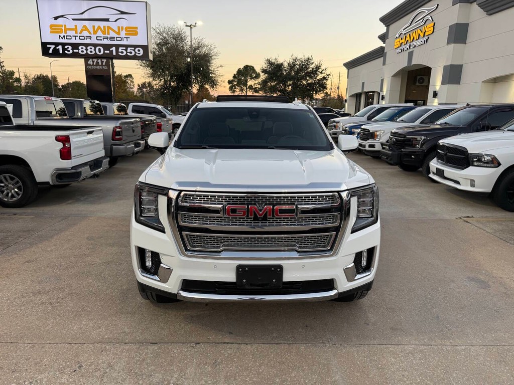 GMC Yukon Vehicle Full-screen Gallery Image 44