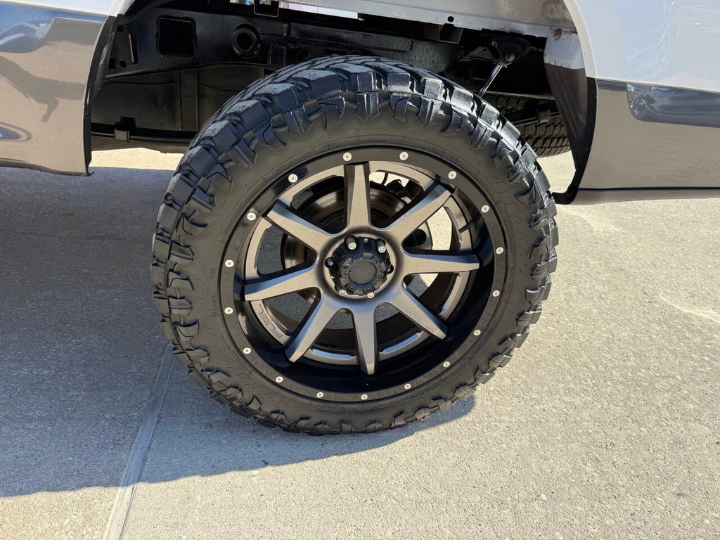 Ford F-150 Vehicle Full-screen Gallery Image 36