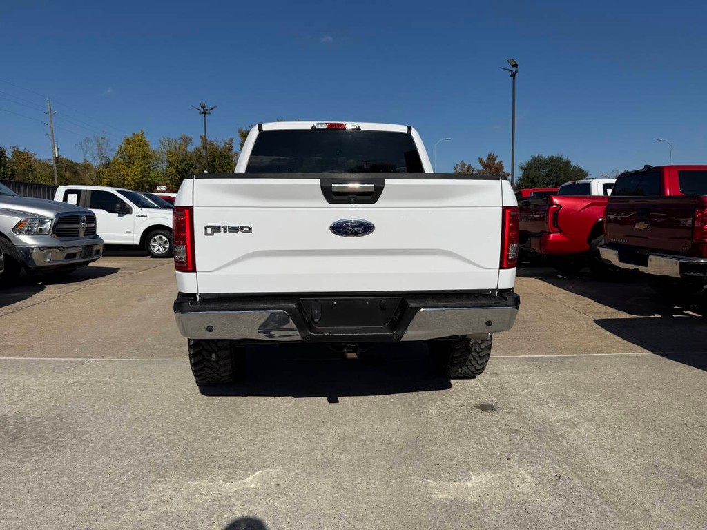 Ford F-150 Vehicle Full-screen Gallery Image 39