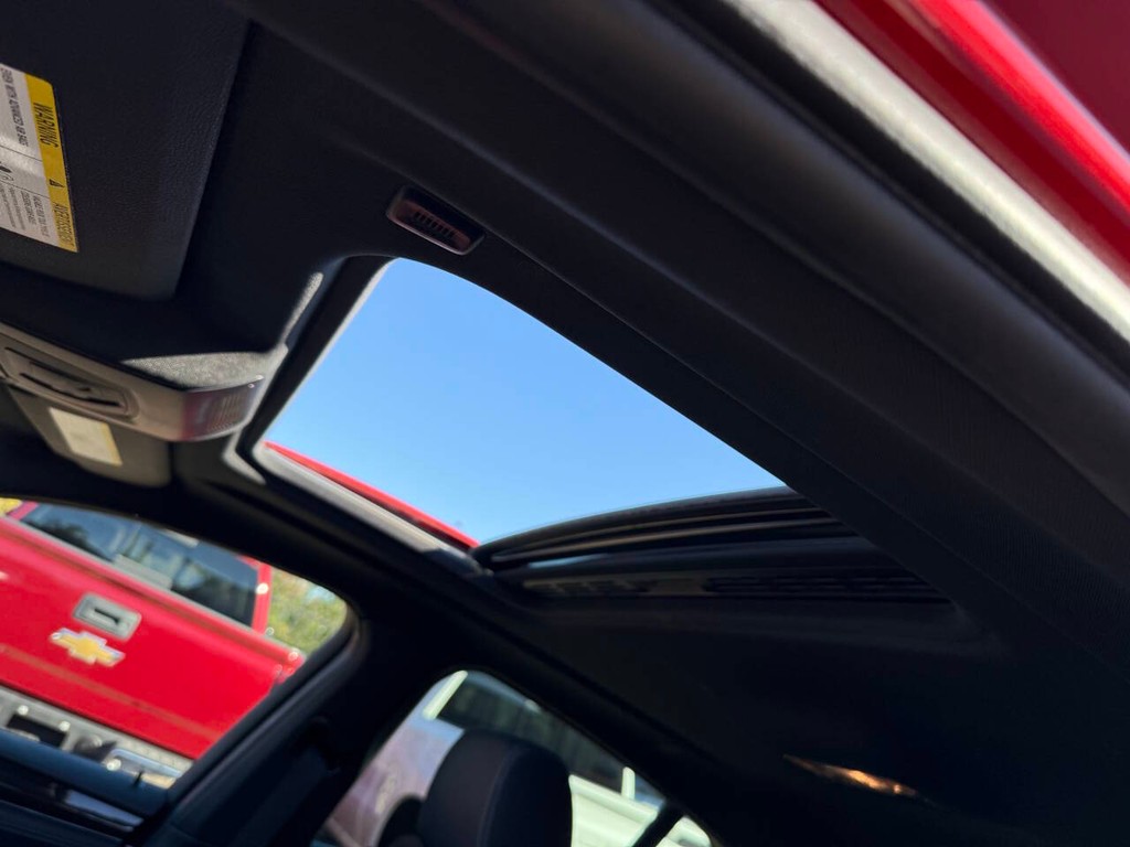 BMW X4 Vehicle Full-screen Gallery Image 29