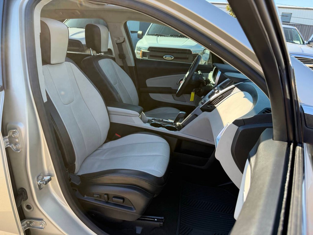 Chevrolet Equinox Vehicle Full-screen Gallery Image 10