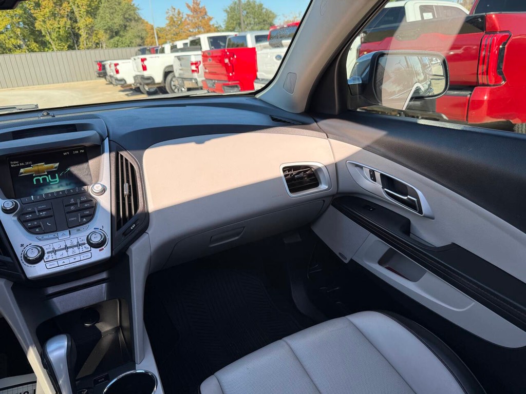 Chevrolet Equinox Vehicle Full-screen Gallery Image 20