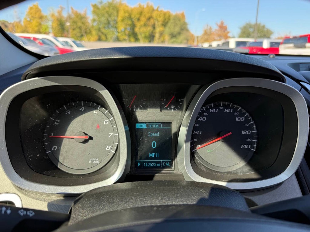 Chevrolet Equinox Vehicle Full-screen Gallery Image 31