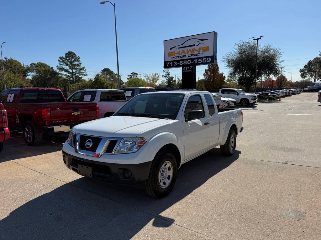 Nissan Frontier Vehicle Full-screen Gallery Image 03