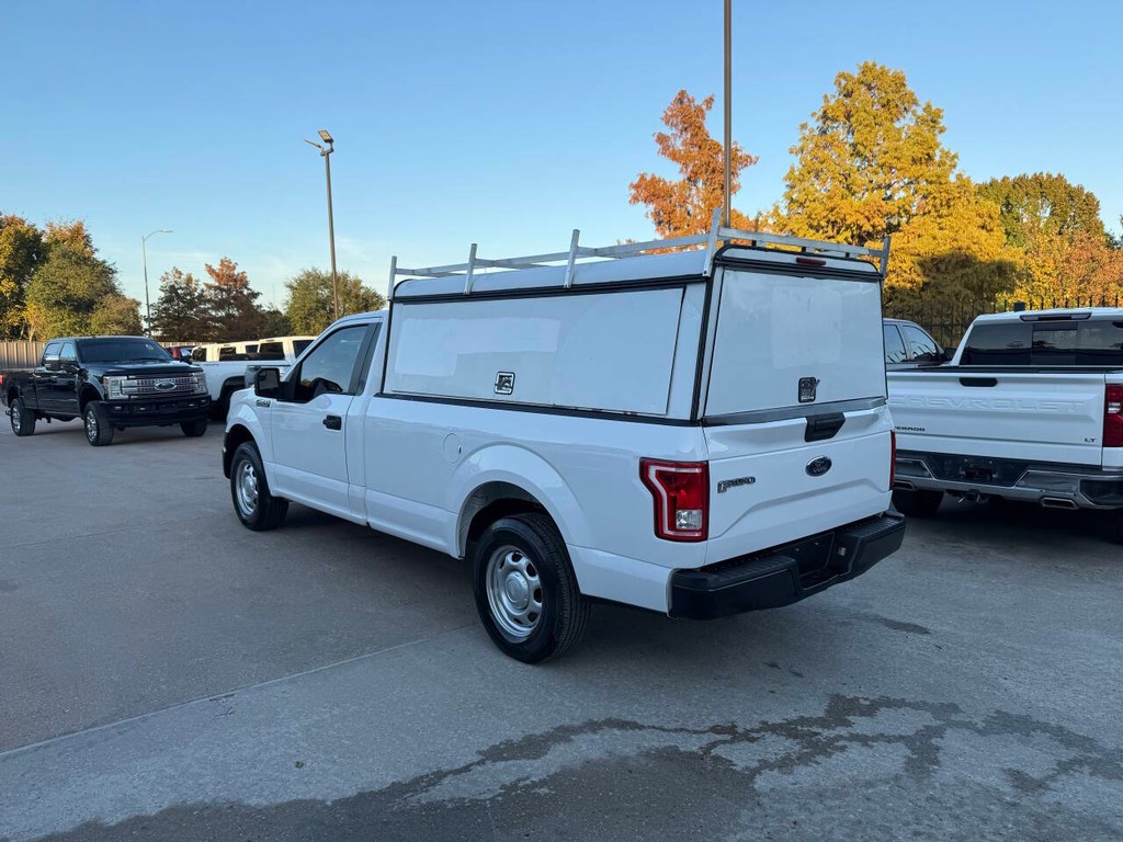 Ford F-150 Vehicle Full-screen Gallery Image 04