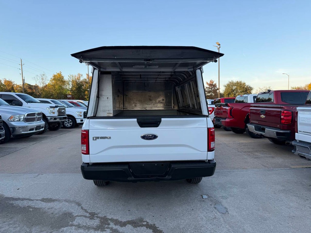 Ford F-150 Vehicle Full-screen Gallery Image 33