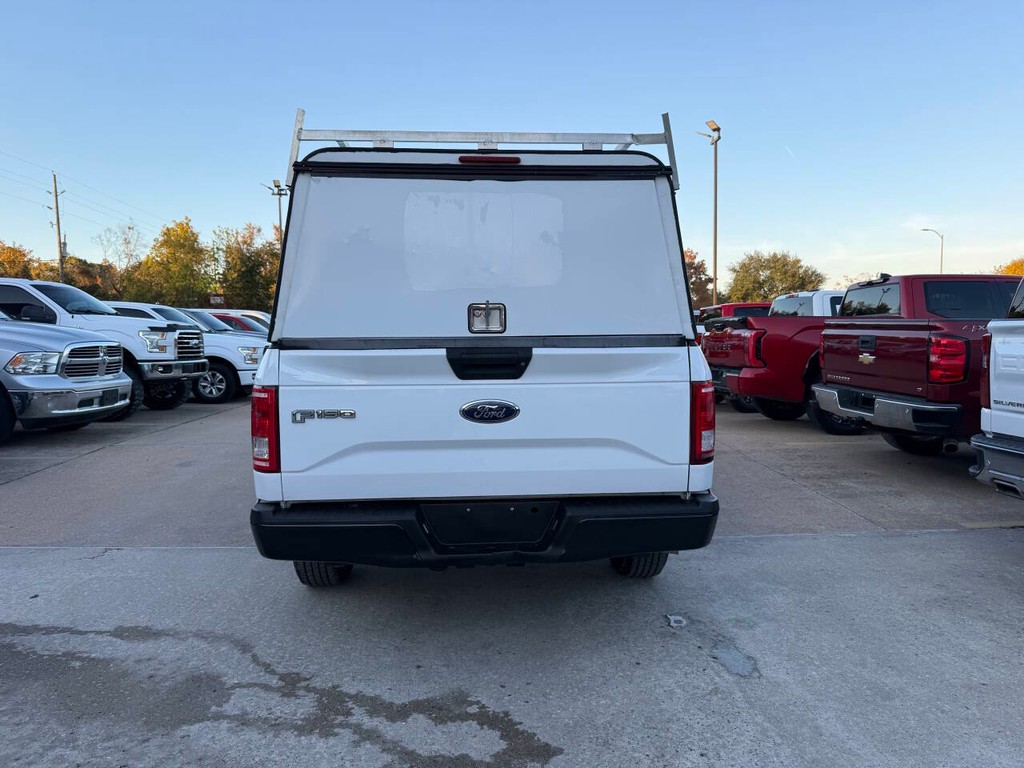 Ford F-150 Vehicle Full-screen Gallery Image 35