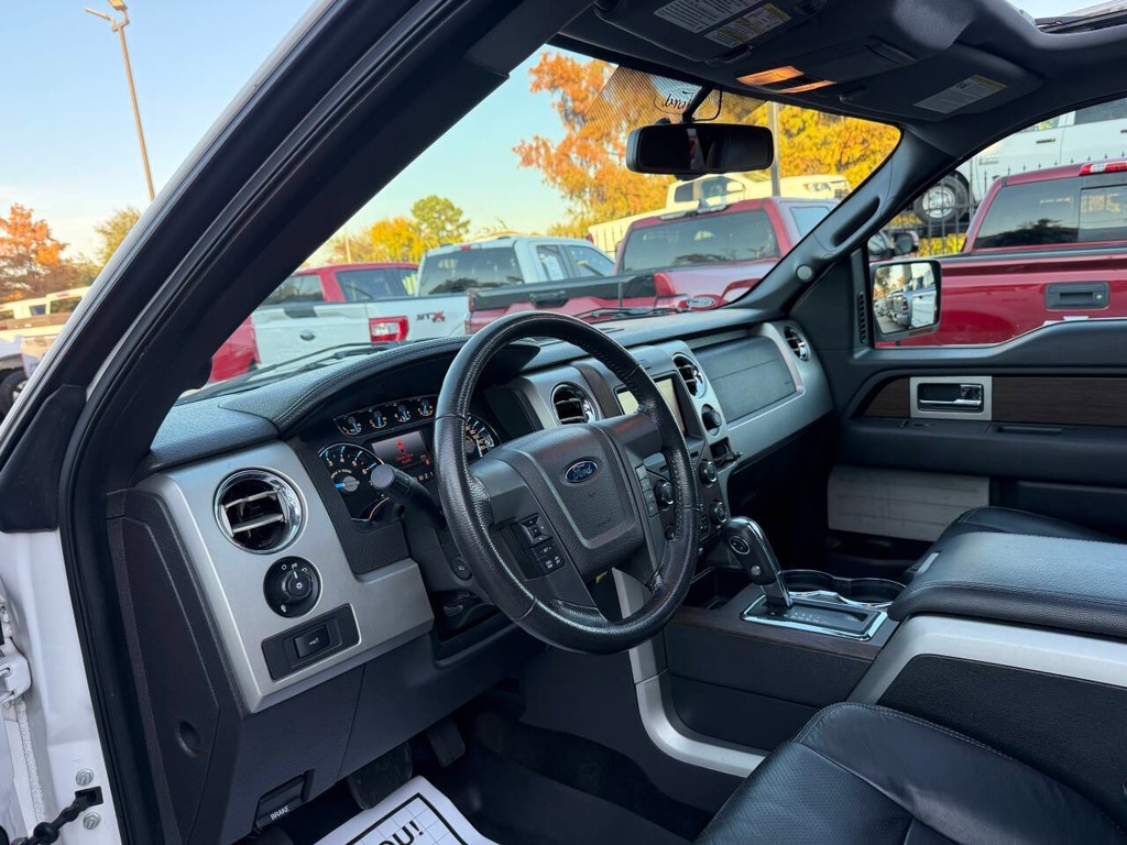 Ford F-150 Vehicle Full-screen Gallery Image 06