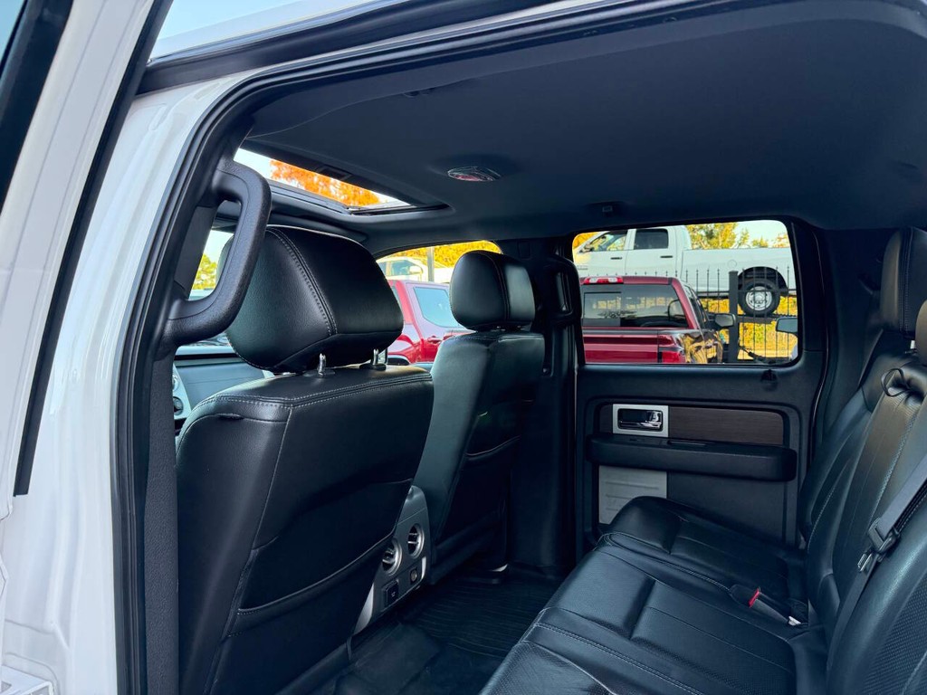 Ford F-150 Vehicle Full-screen Gallery Image 12