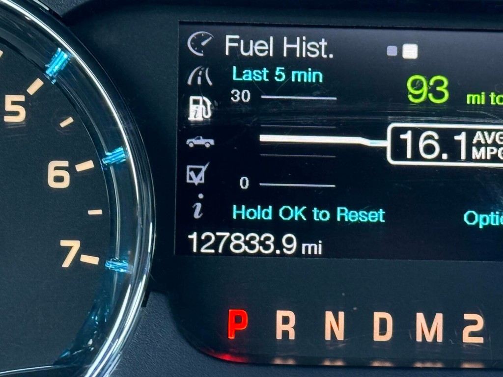 Ford F-150 Vehicle Full-screen Gallery Image 32