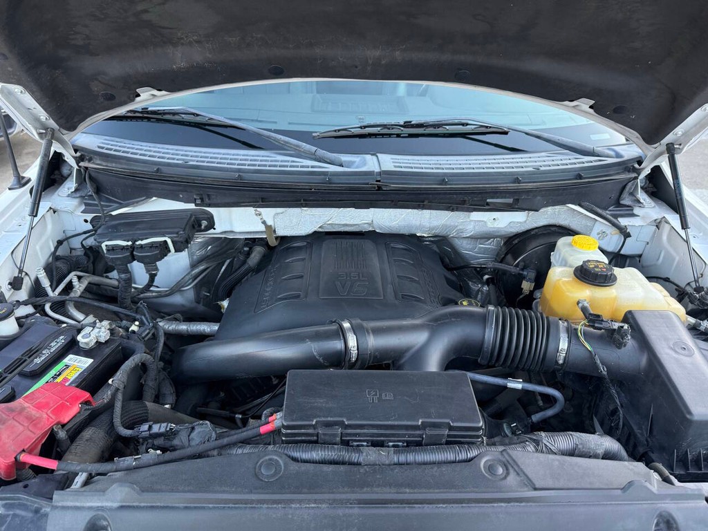 Ford F-150 Vehicle Full-screen Gallery Image 34