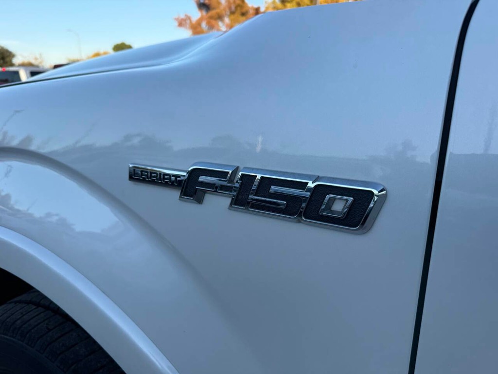 Ford F-150 Vehicle Full-screen Gallery Image 36