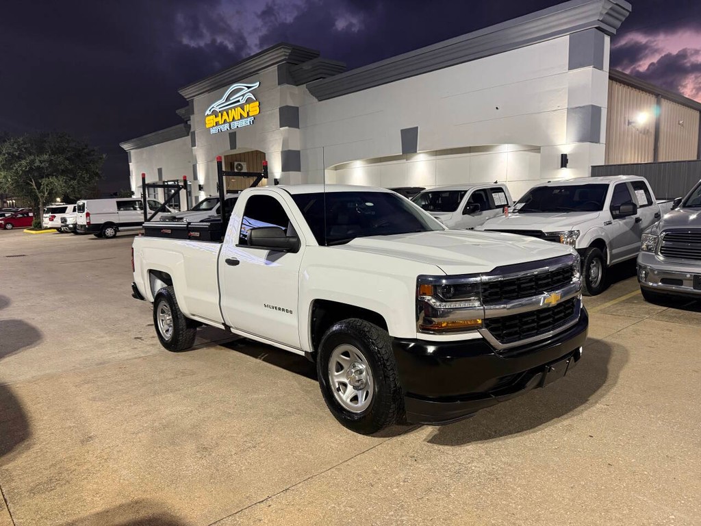 Chevrolet Silverado 1500 Vehicle Full-screen Gallery Image 02