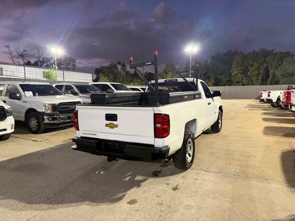 Chevrolet Silverado 1500 Vehicle Full-screen Gallery Image 05