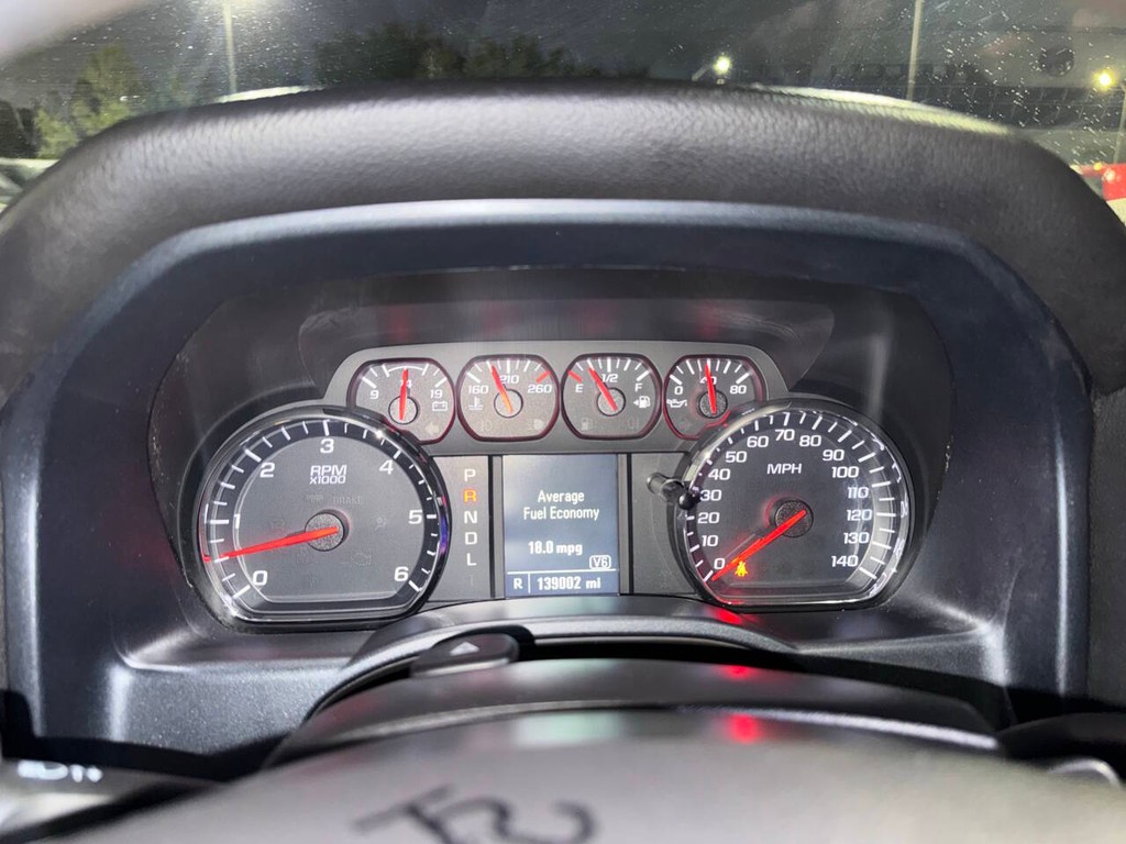 Chevrolet Silverado 1500 Vehicle Full-screen Gallery Image 23