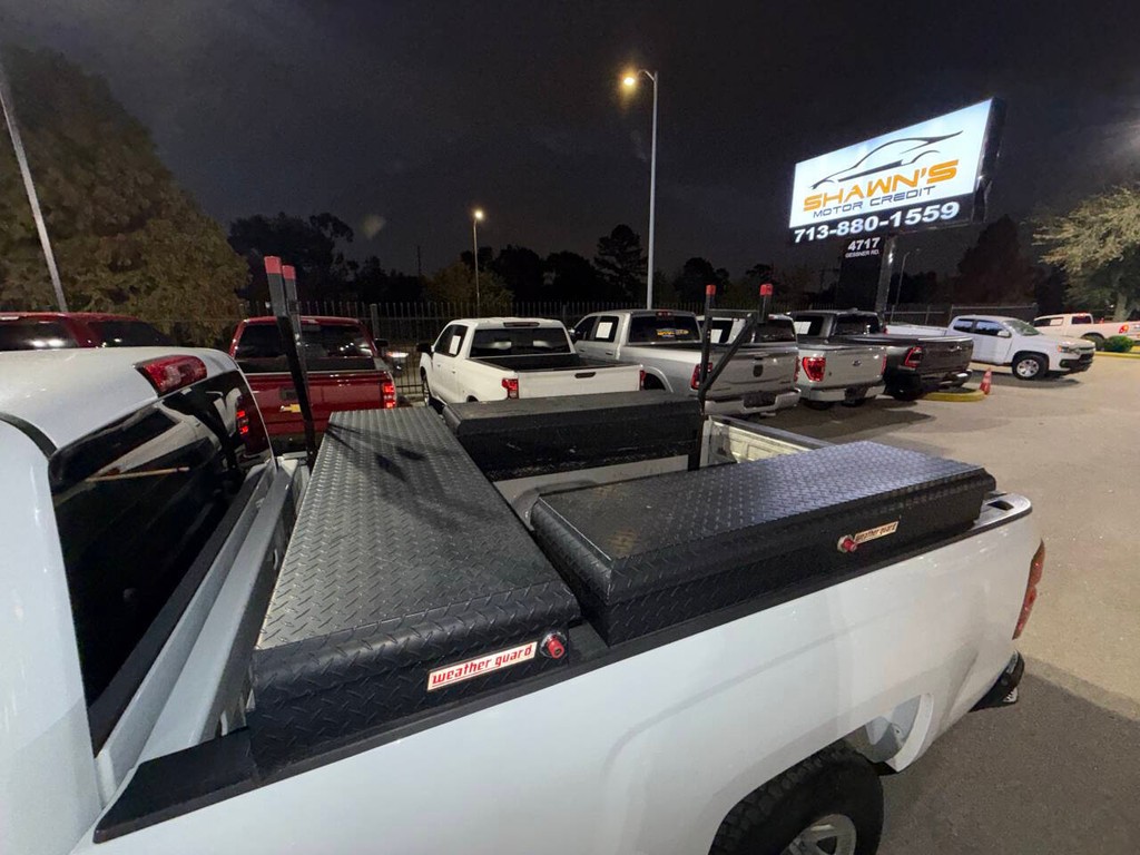 Chevrolet Silverado 1500 Vehicle Full-screen Gallery Image 27