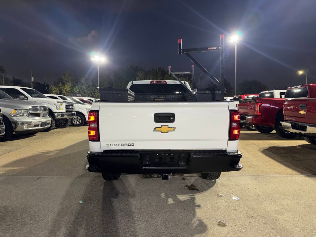 Chevrolet Silverado 1500 Vehicle Full-screen Gallery Image 30