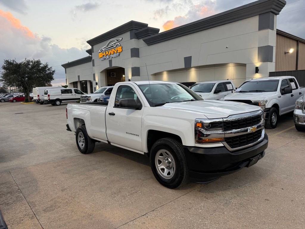 Chevrolet Silverado 1500 Vehicle Full-screen Gallery Image 02