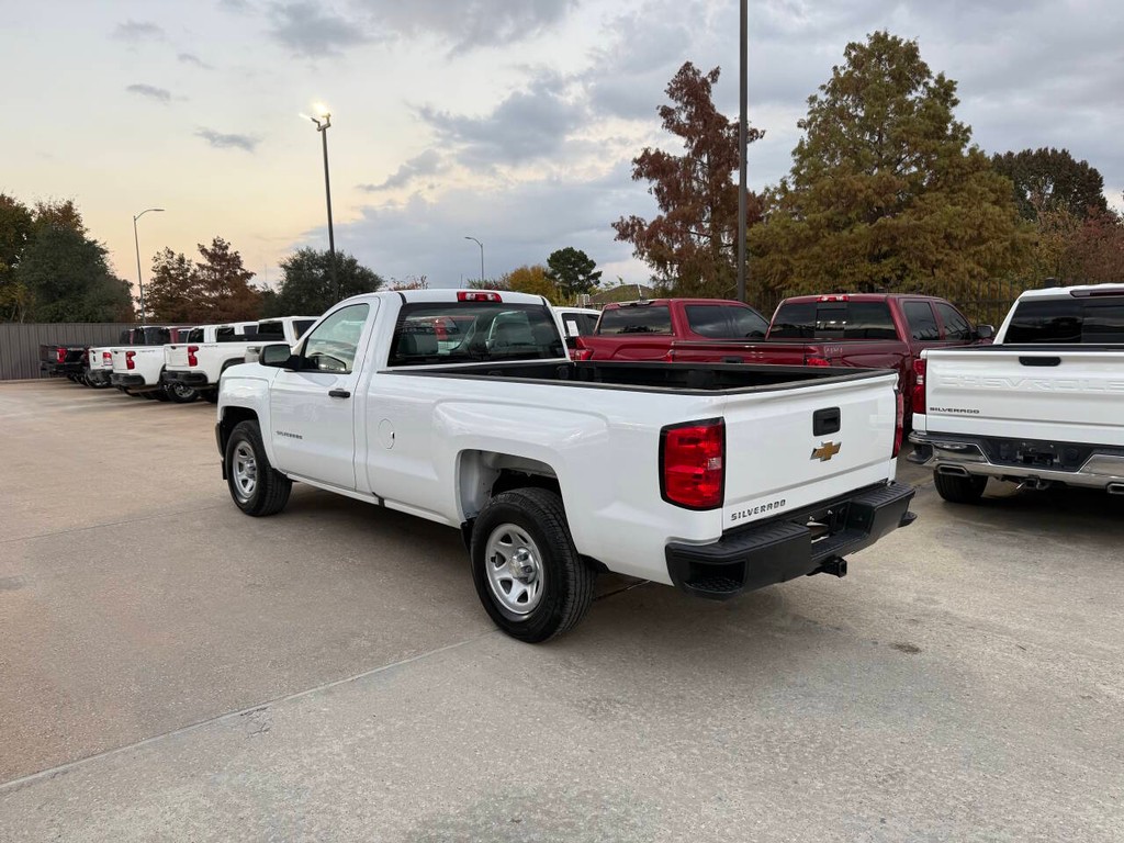 Chevrolet Silverado 1500 Vehicle Full-screen Gallery Image 04