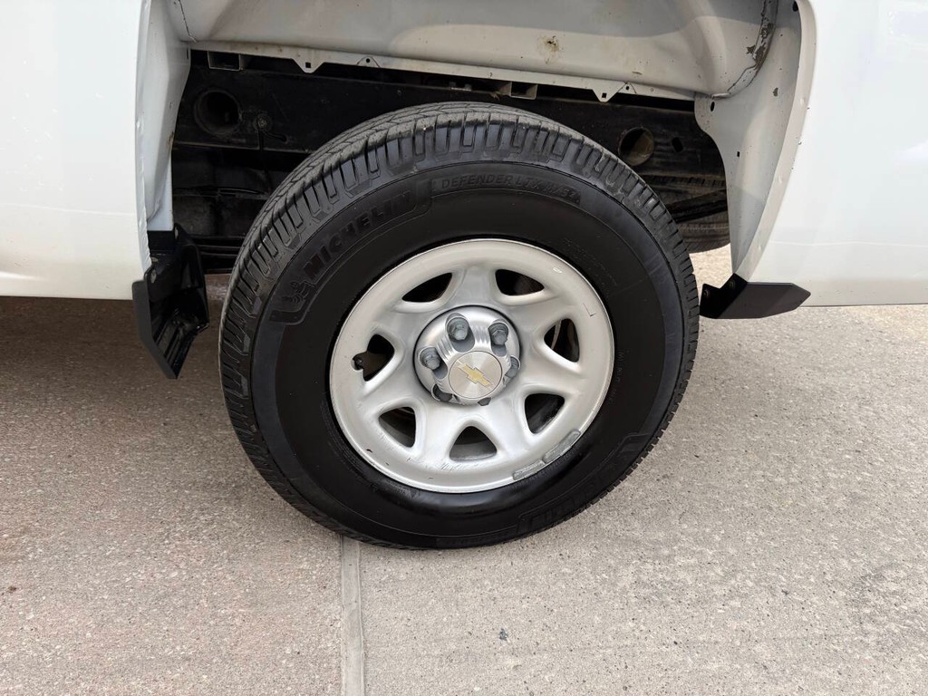 Chevrolet Silverado 1500 Vehicle Full-screen Gallery Image 27