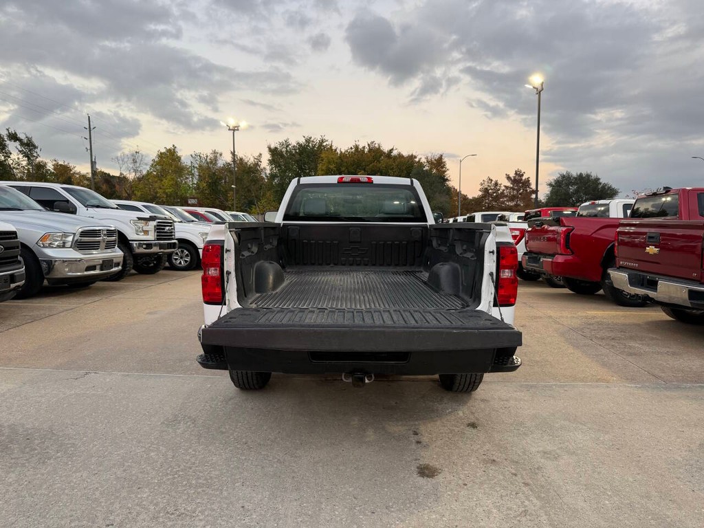 Chevrolet Silverado 1500 Vehicle Full-screen Gallery Image 28