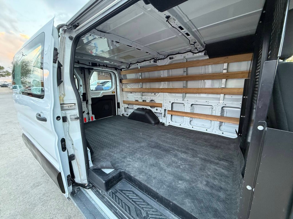 Ford Transit Van Vehicle Full-screen Gallery Image 12