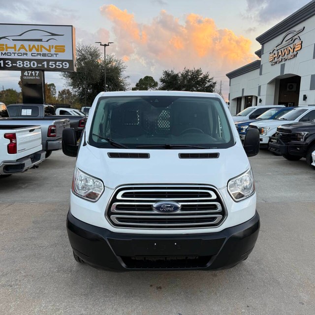 Ford Transit Van Vehicle Full-screen Gallery Image 21