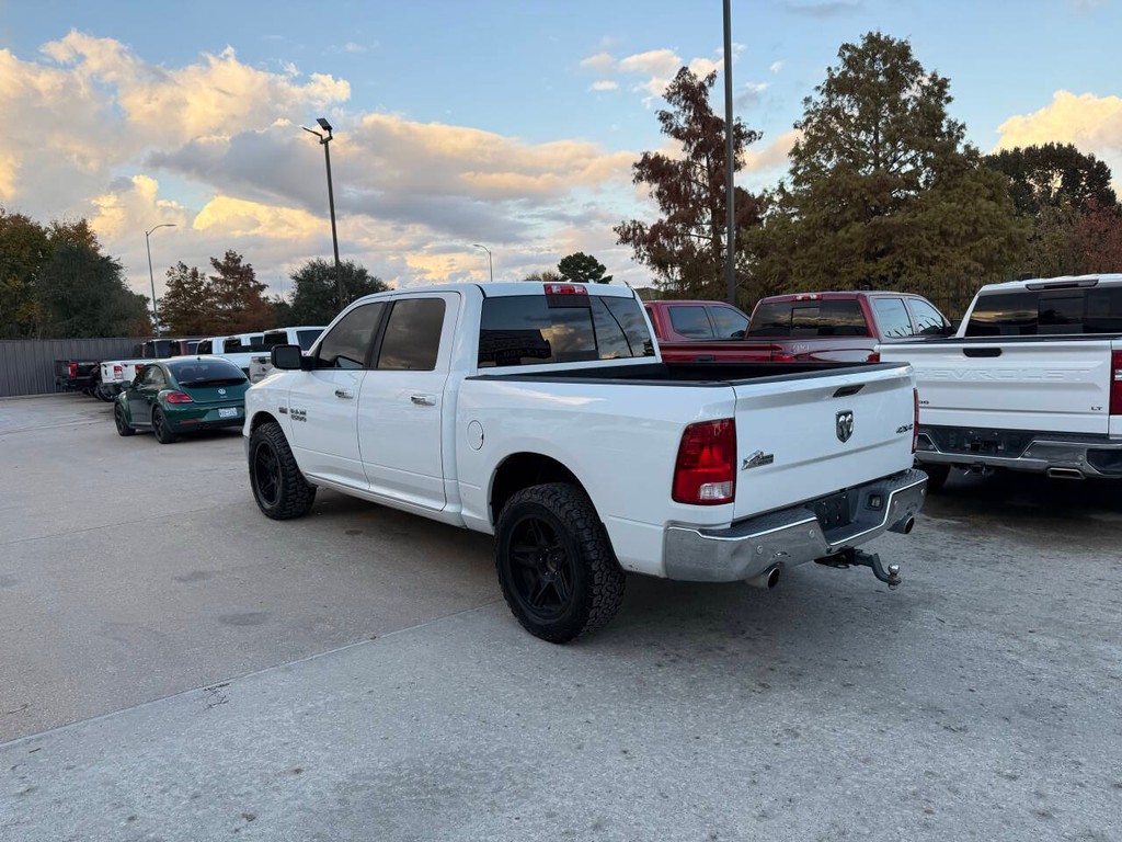 Ram 1500 Vehicle Full-screen Gallery Image 04