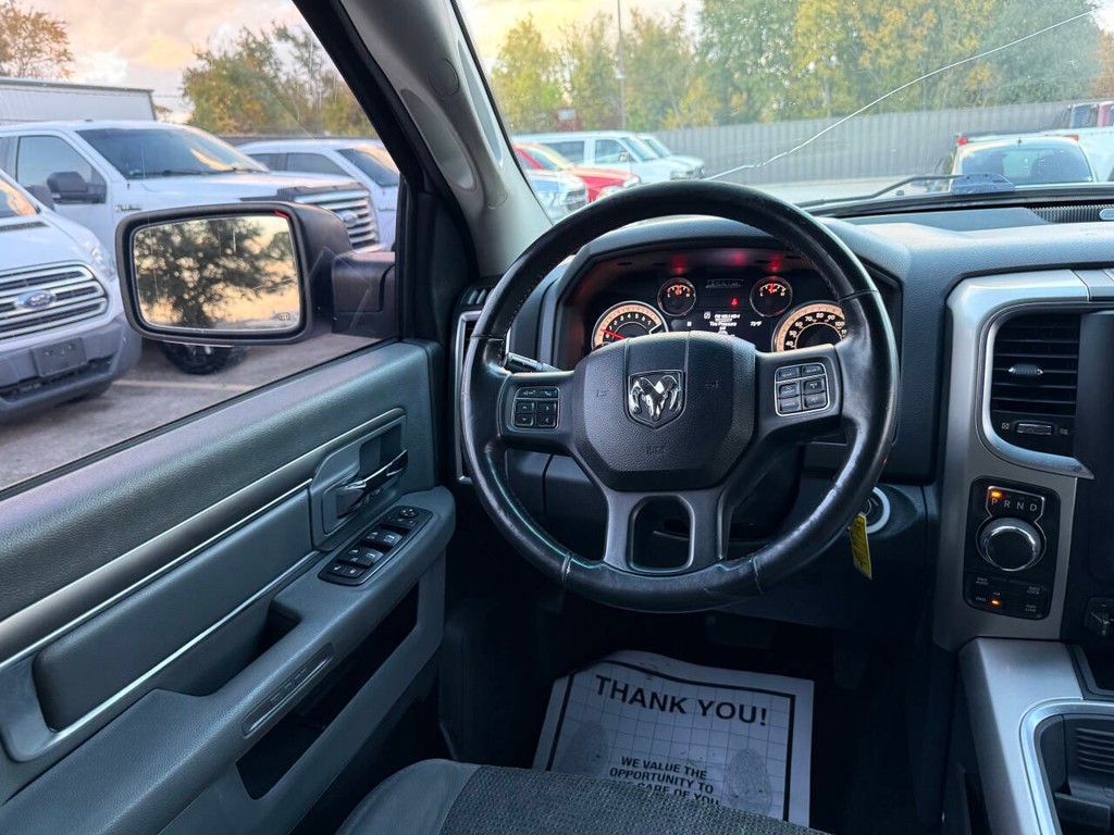 Ram 1500 Vehicle Full-screen Gallery Image 20