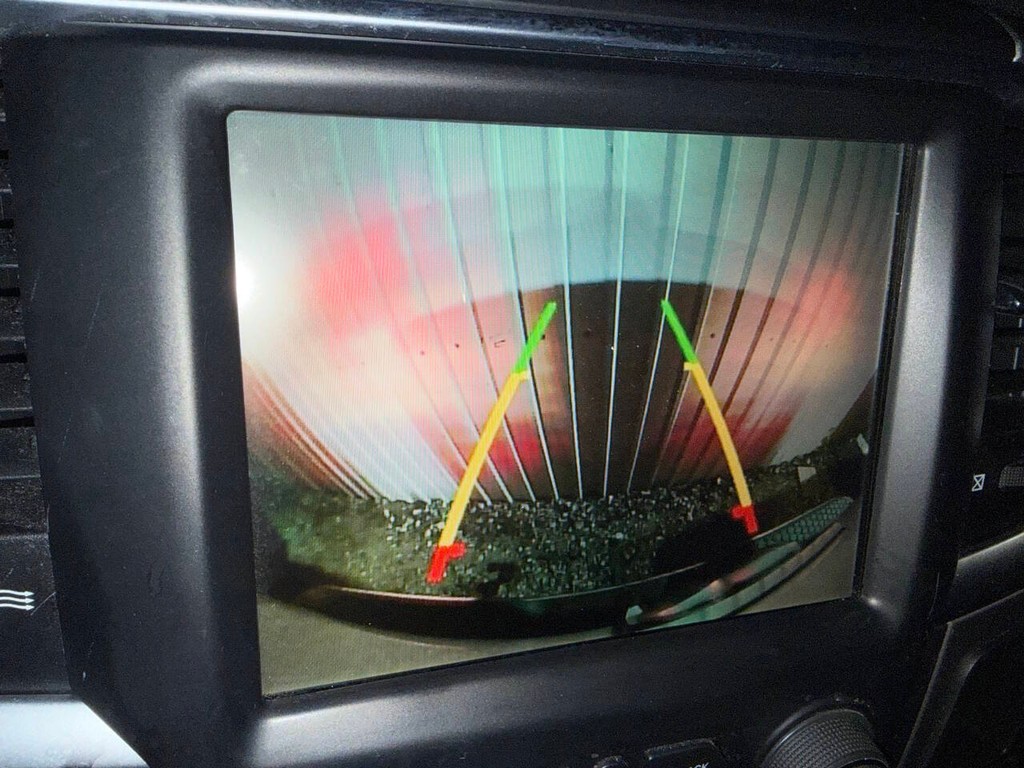 Ram 1500 Vehicle Full-screen Gallery Image 28