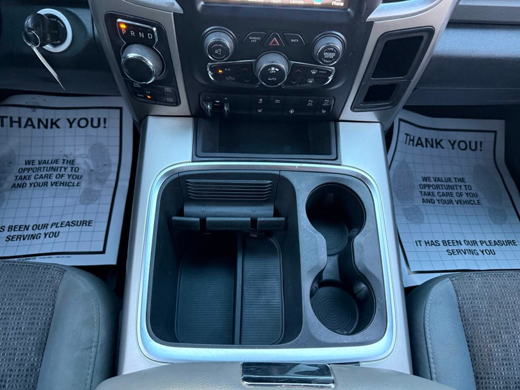 Ram 1500 Vehicle Full-screen Gallery Image 32