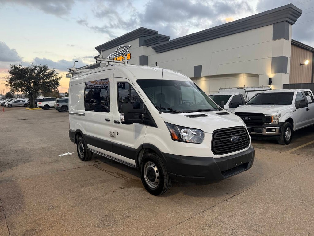 Ford Transit Van Vehicle Full-screen Gallery Image 02