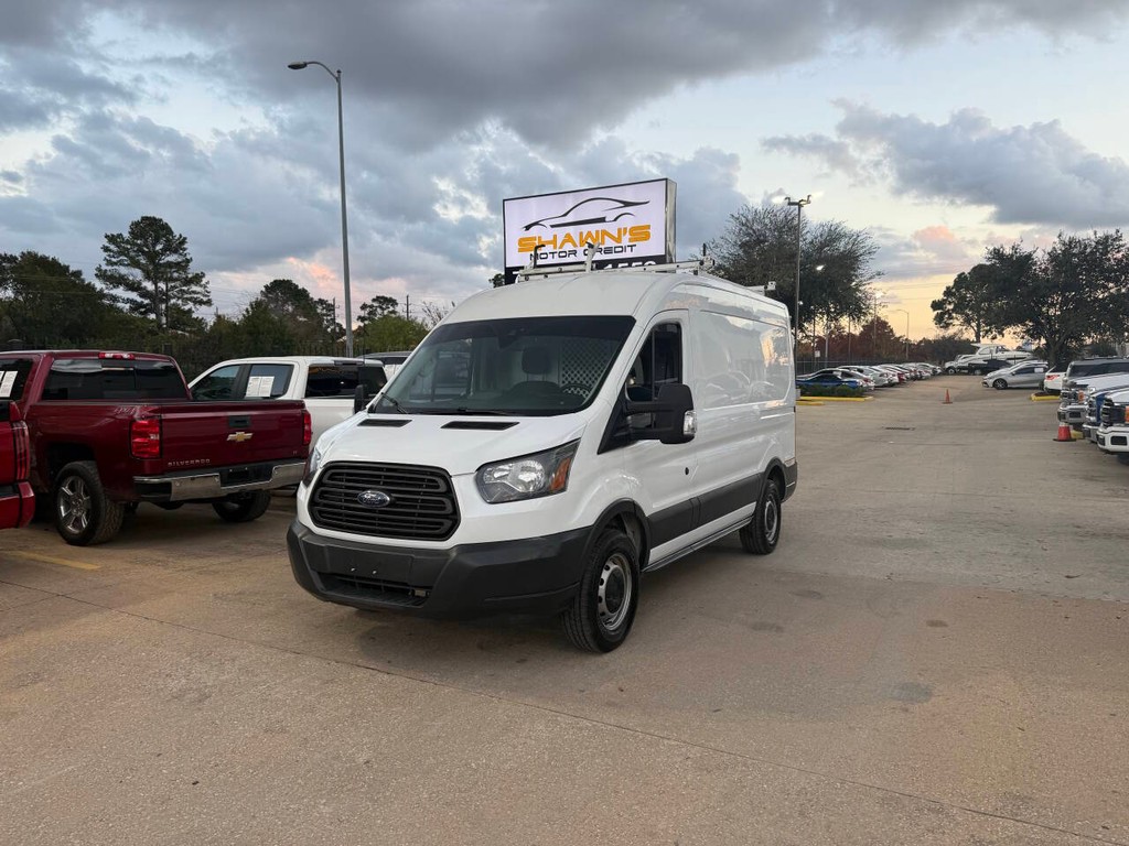 Ford Transit Van Vehicle Full-screen Gallery Image 03