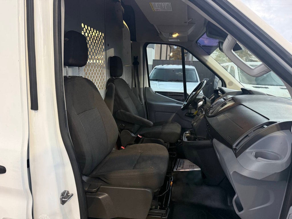 Ford Transit Van Vehicle Full-screen Gallery Image 10