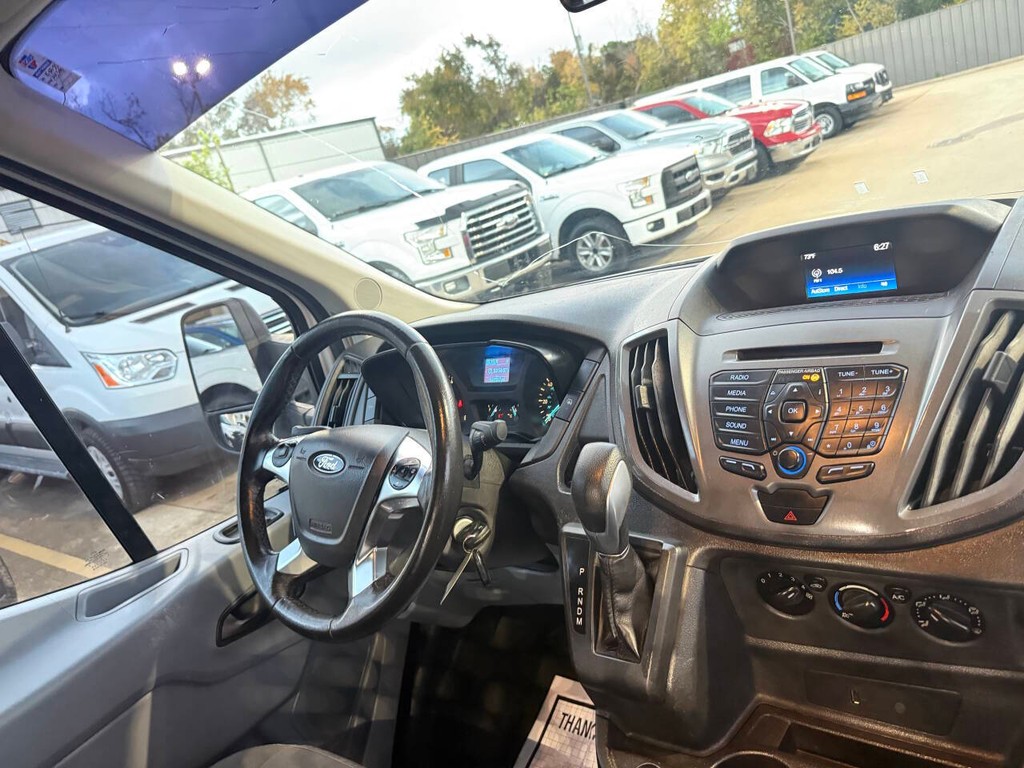 Ford Transit Van Vehicle Full-screen Gallery Image 14