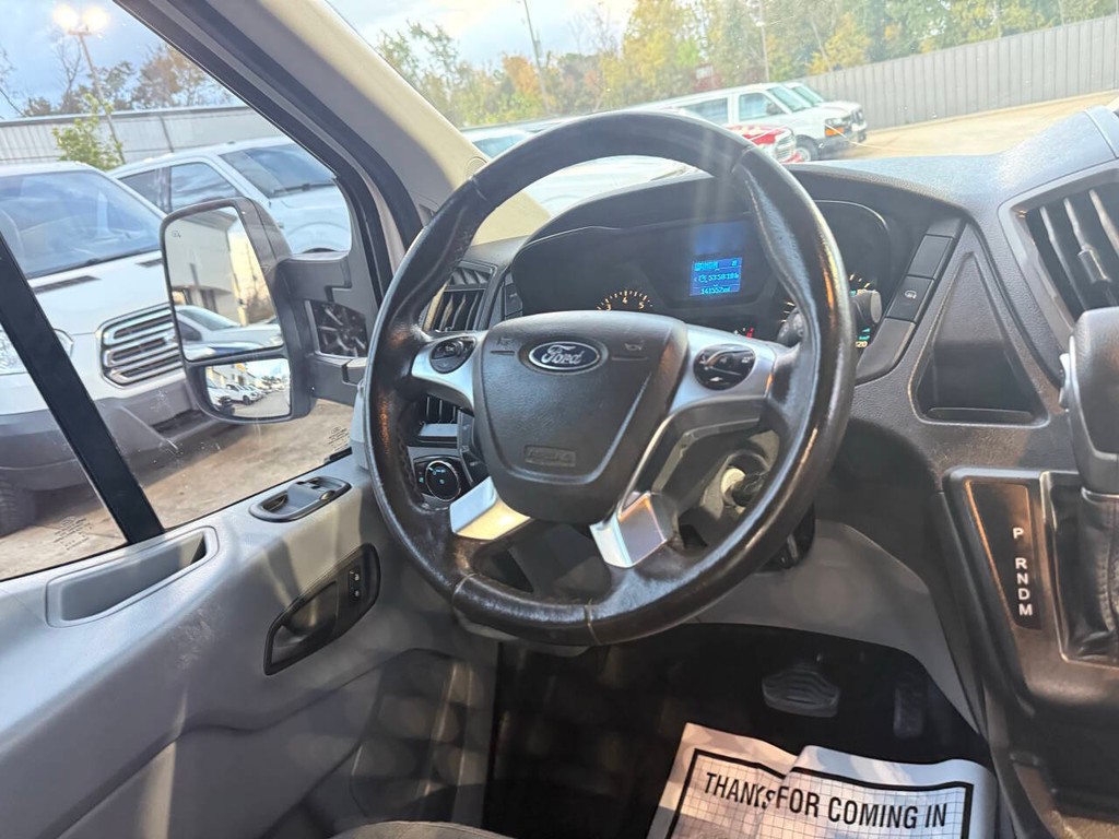 Ford Transit Van Vehicle Full-screen Gallery Image 15