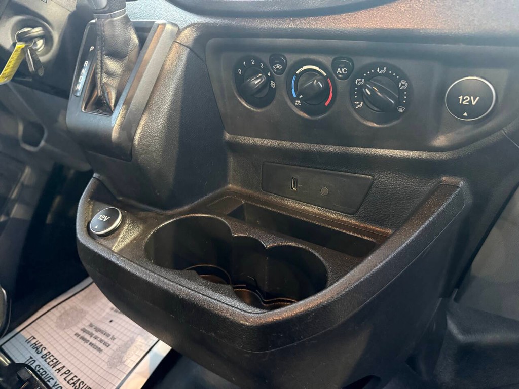 Ford Transit Van Vehicle Full-screen Gallery Image 22