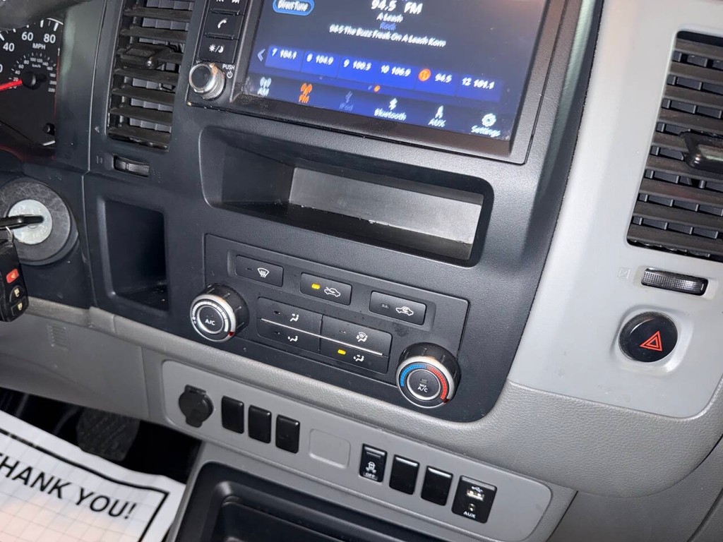 Nissan NV Cargo Vehicle Full-screen Gallery Image 20